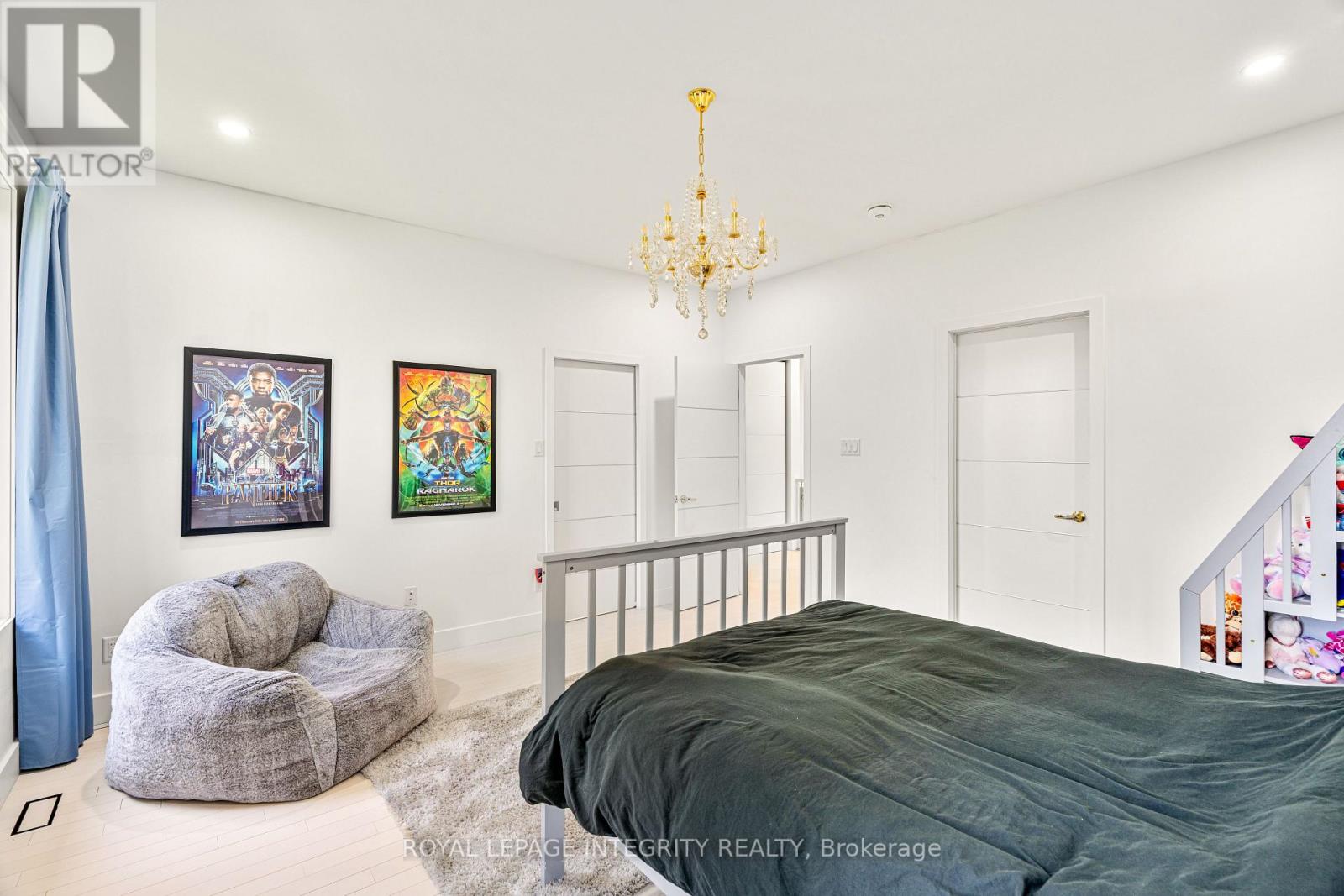 266 Currell Avenue
