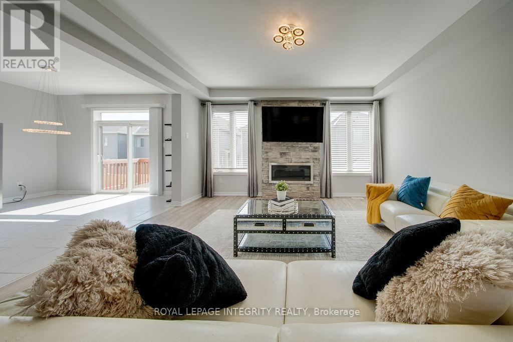 405 Aphelion Crescent