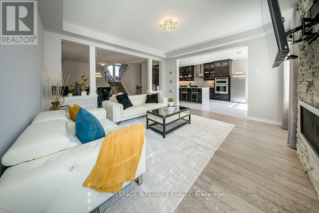 405 Aphelion Crescent