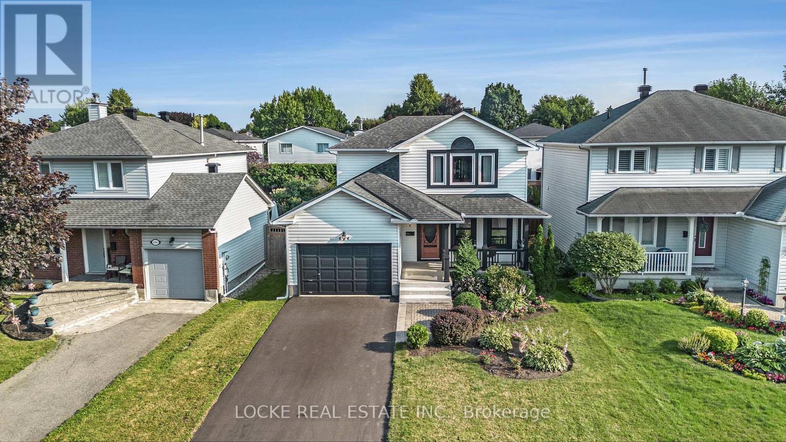 694 Morewood Crescent