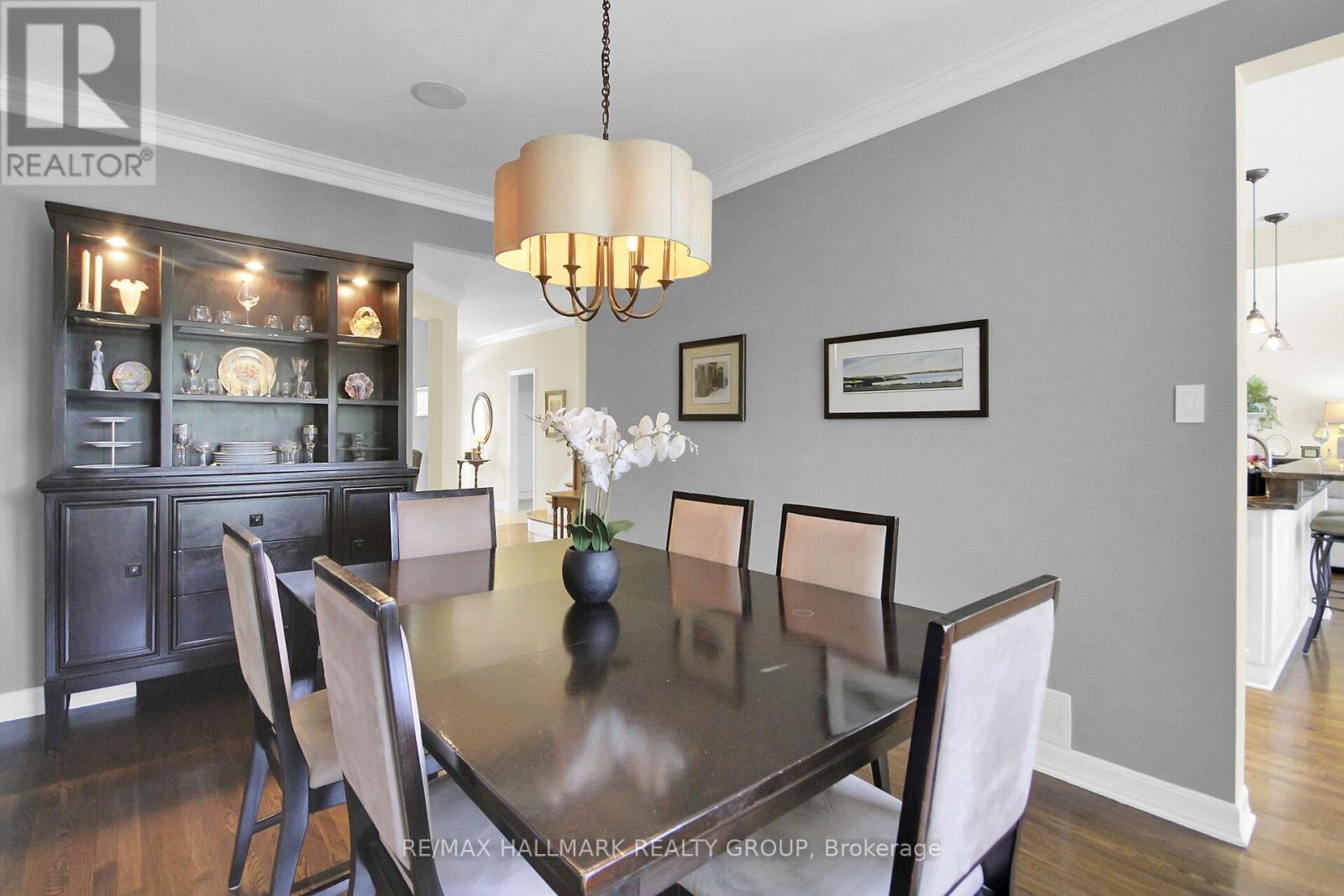 30 Oakbriar Crescent