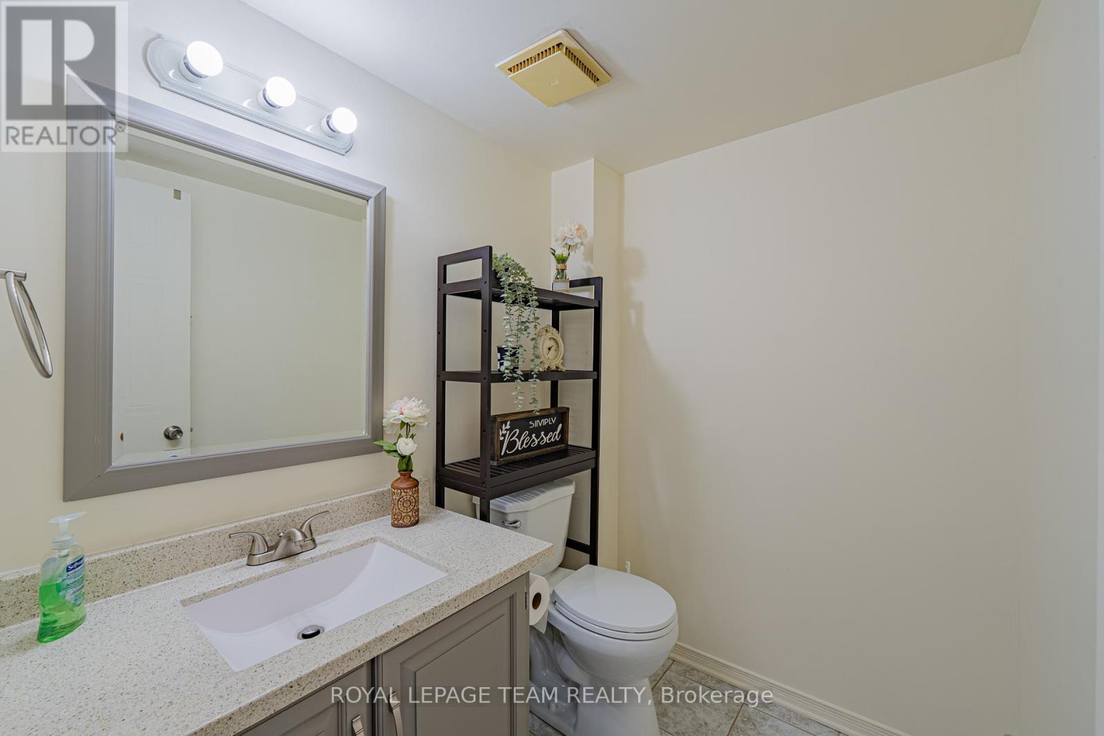 28 Huntview Private