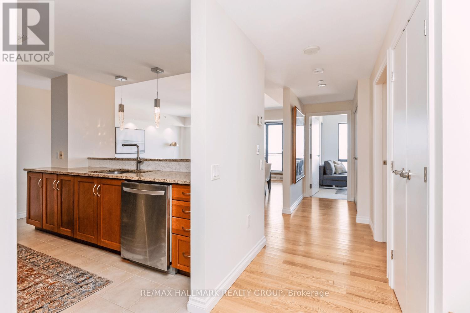 1404 - 90 George Street