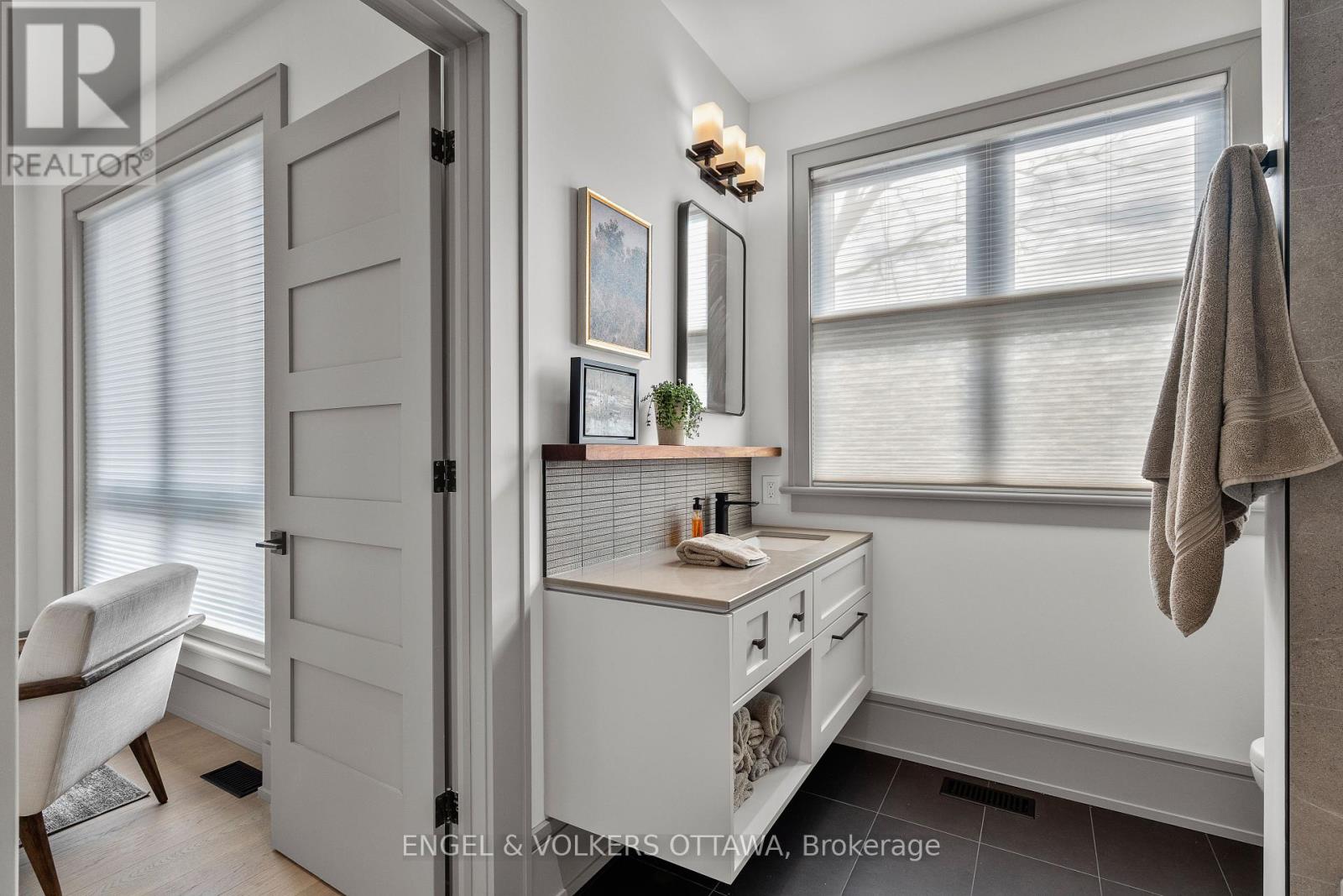 37 Clarendon Avenue