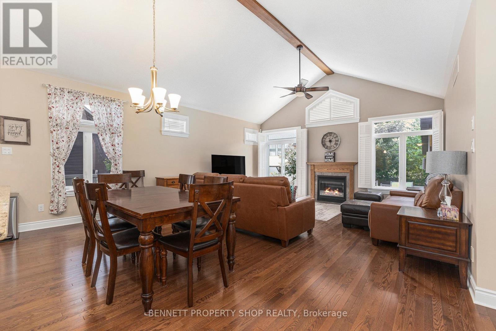 123 Elfin Grove