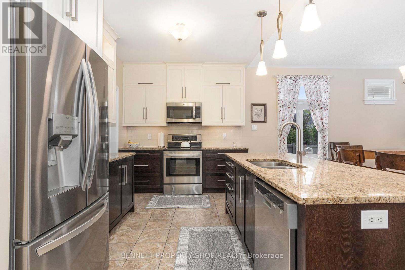 123 Elfin Grove