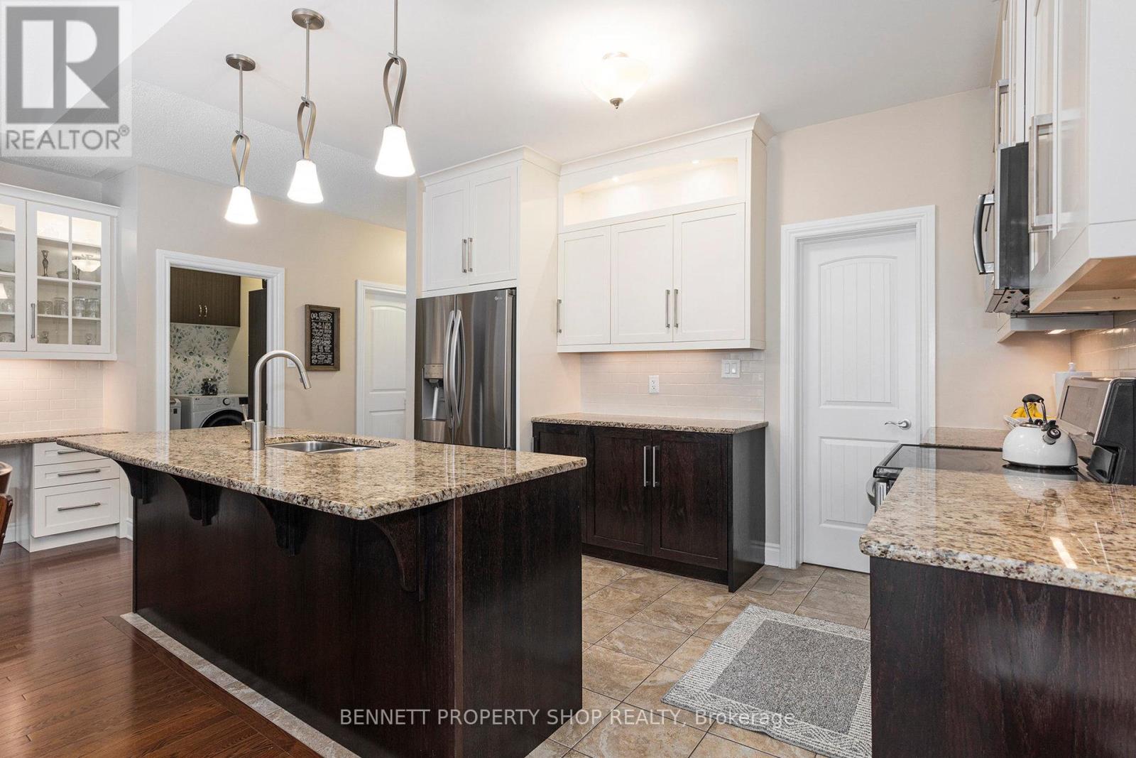 123 Elfin Grove
