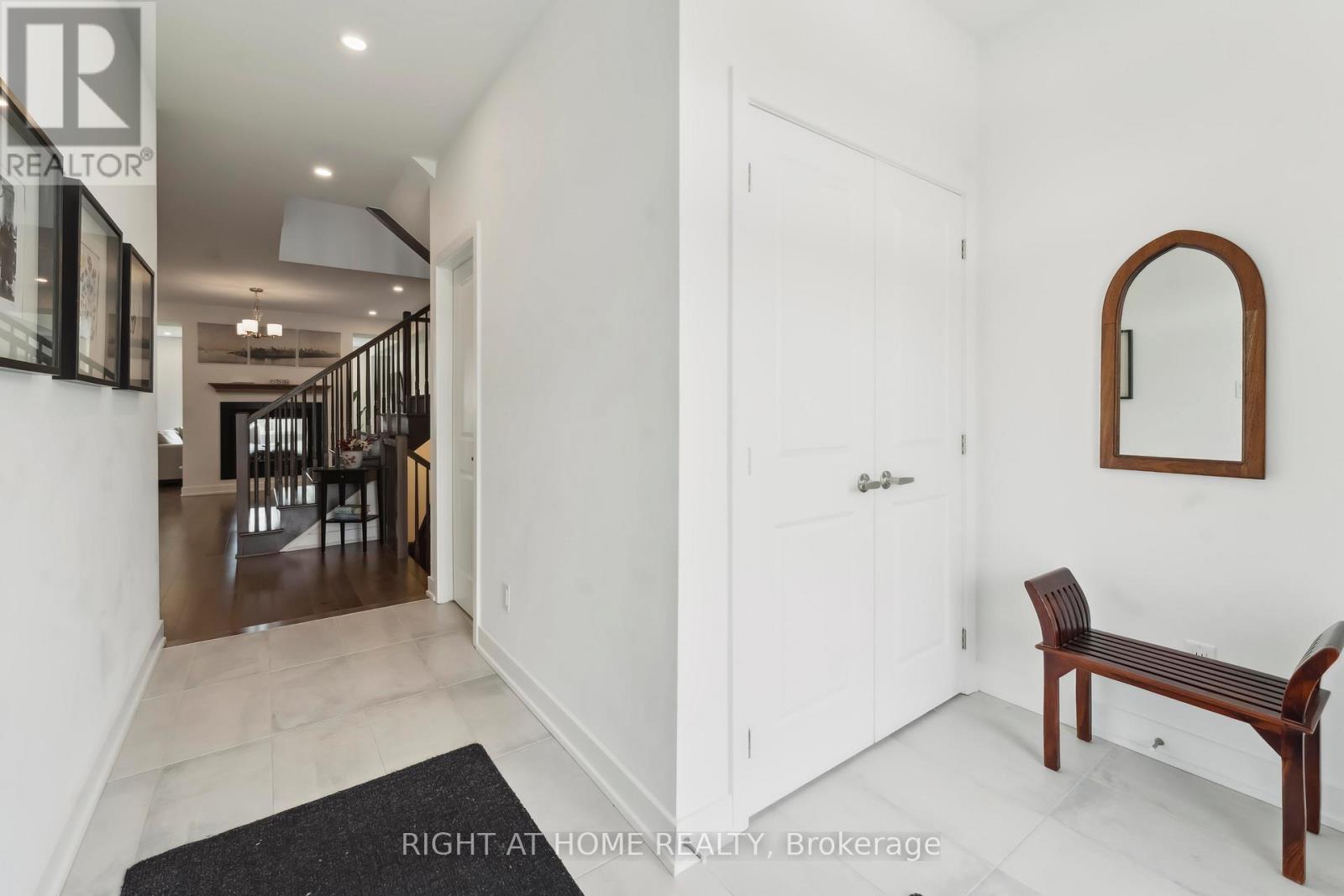 848 Beckton Heights S
