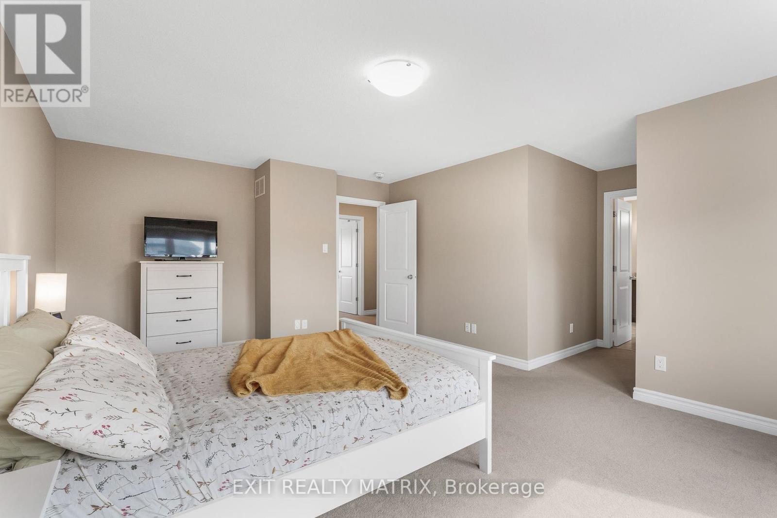 682 Decoeur Drive