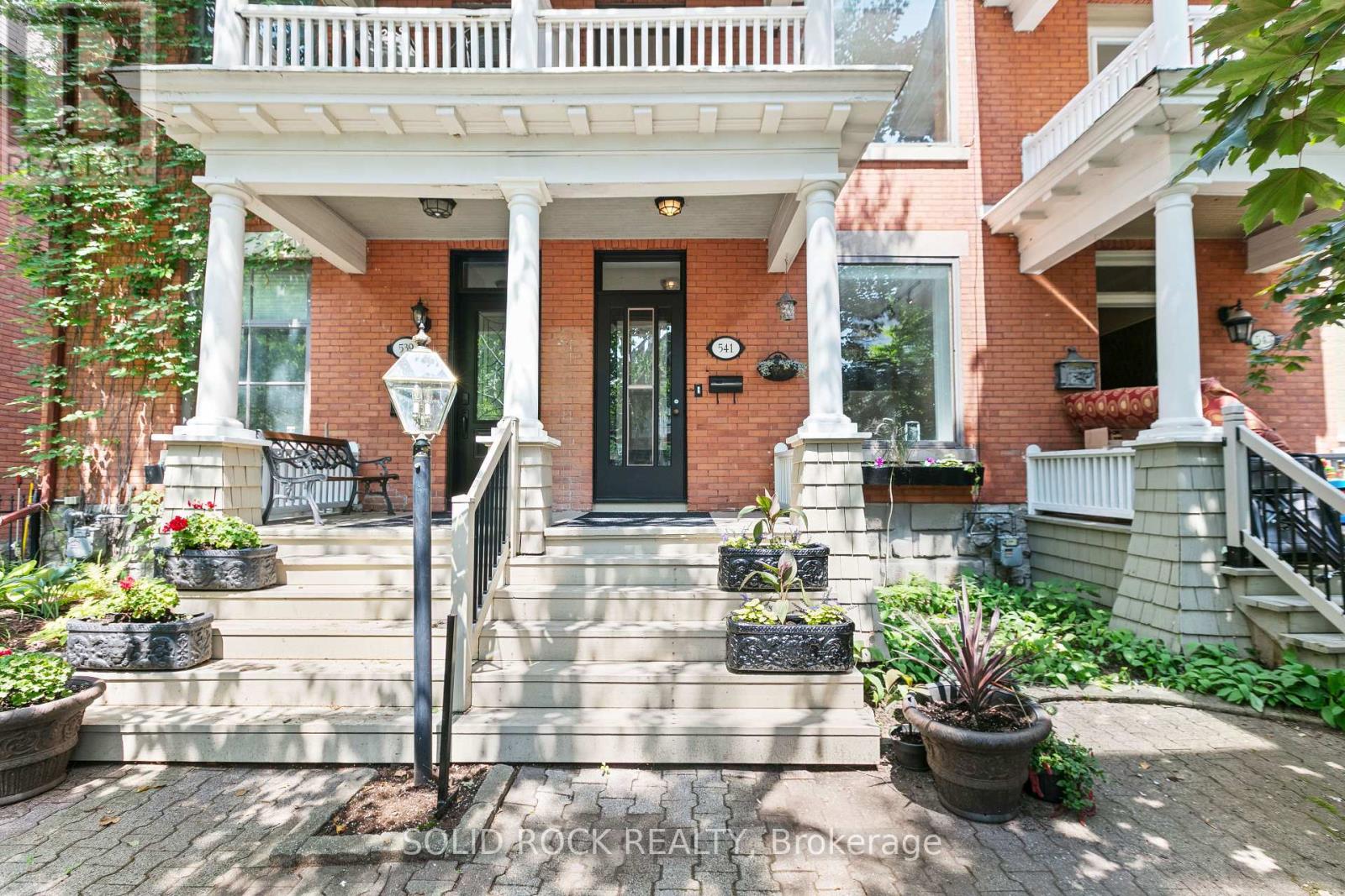 541 Besserer Street