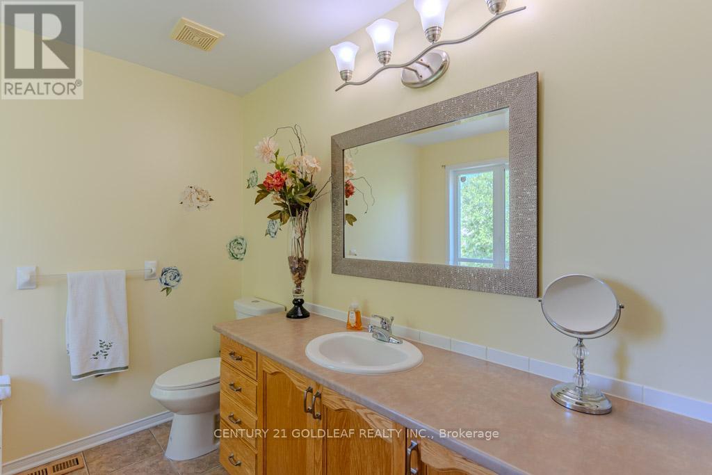 681 Aquaview Drive