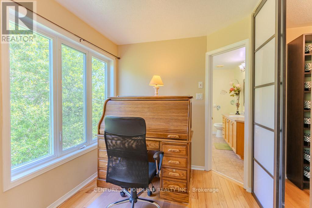 681 Aquaview Drive