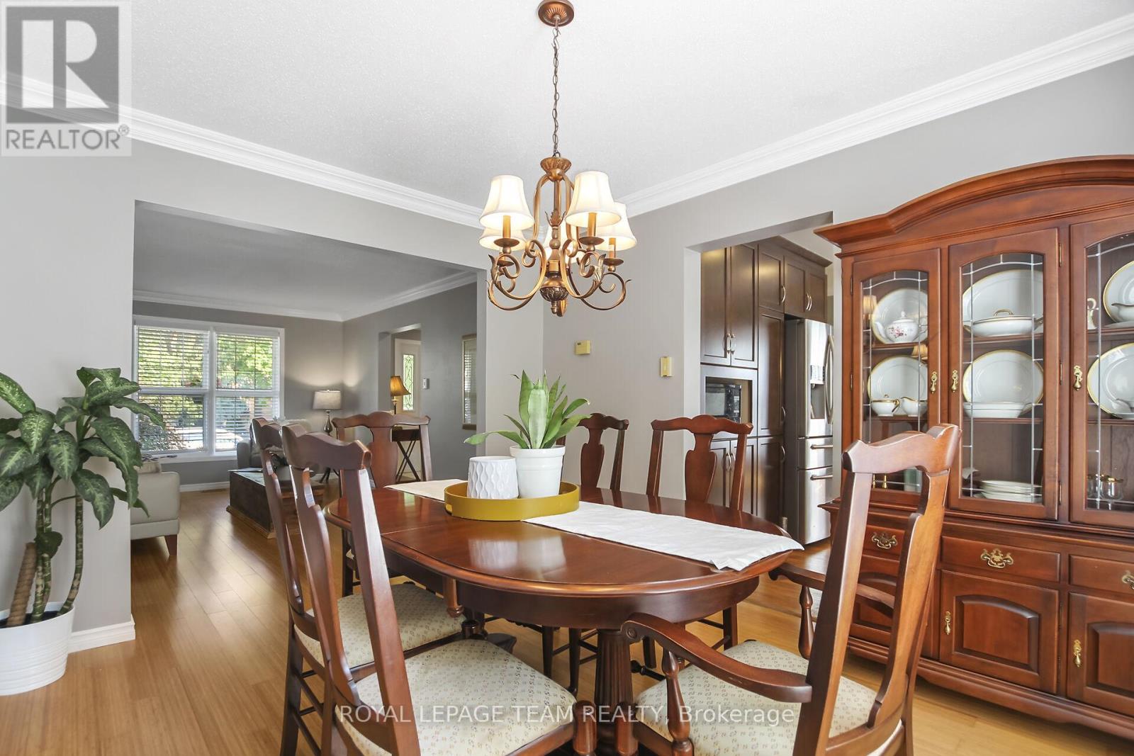 7 Albury Crescent