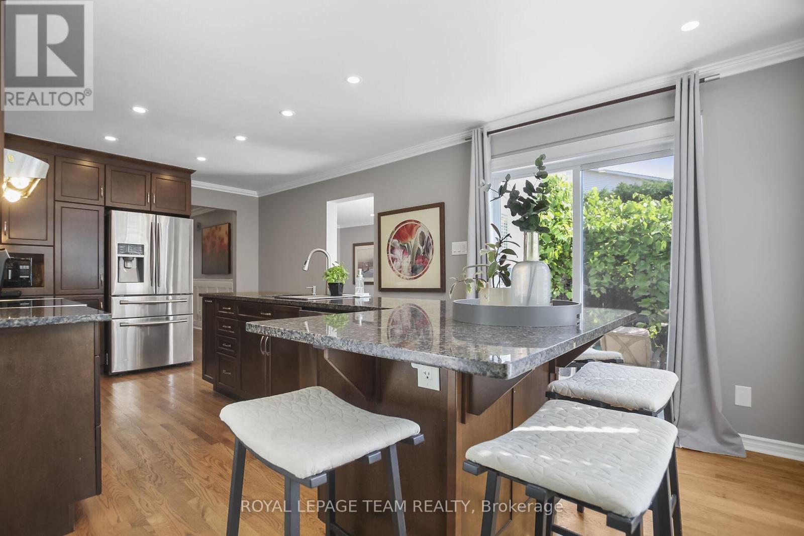 7 Albury Crescent