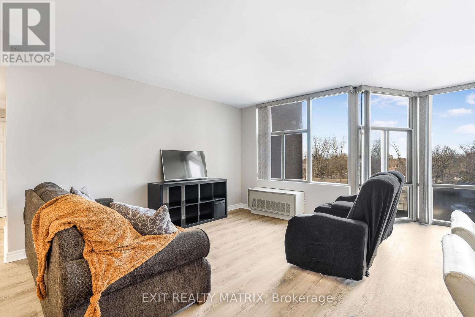 501 - 2759 Carousel Crescent