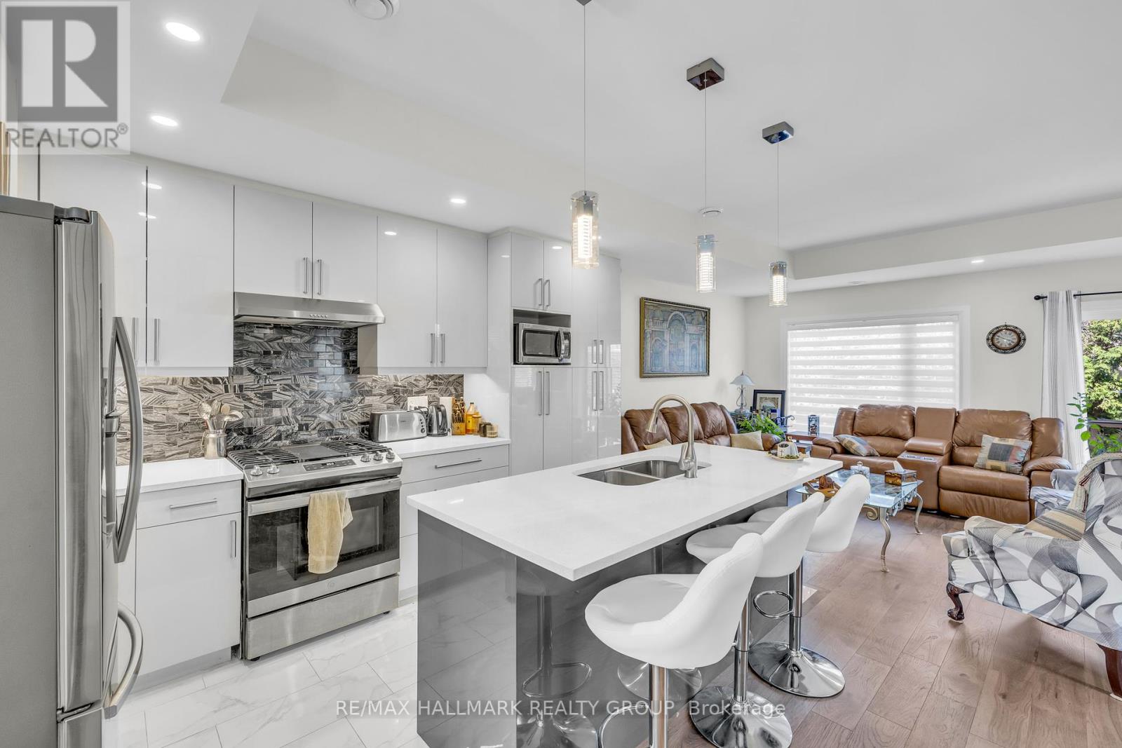 165 Longpre Street