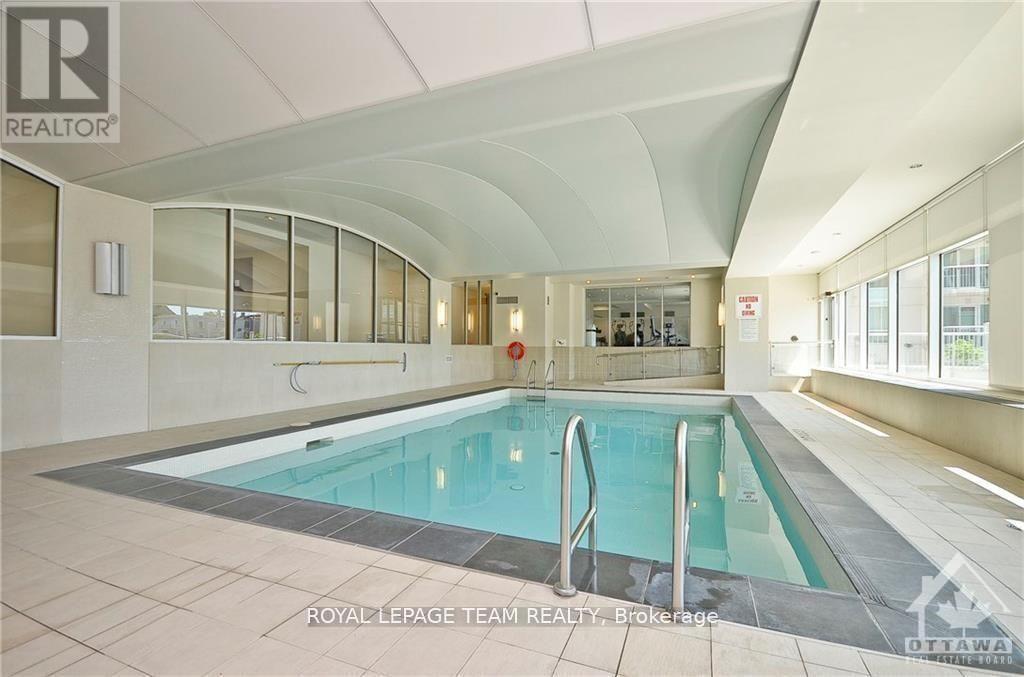 2204 - 234 Rideau Street