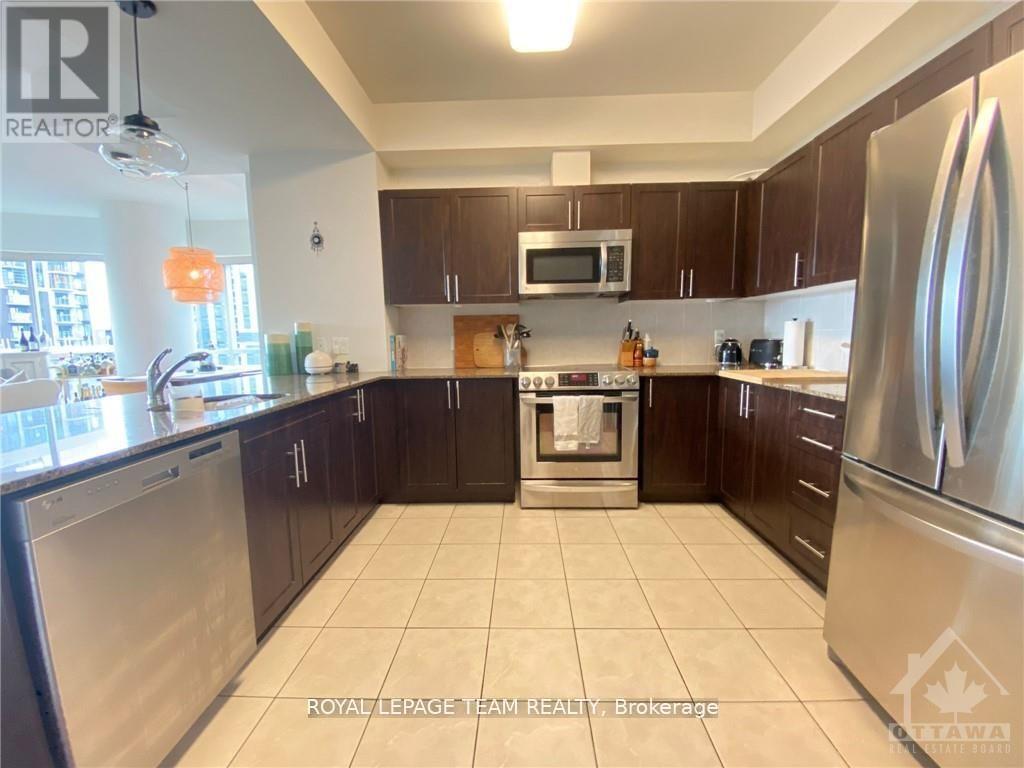 2204 - 234 Rideau Street