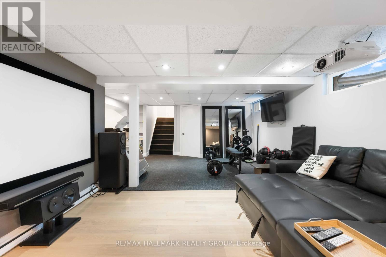 2425 Ogilvie Road