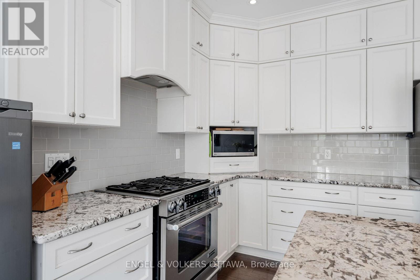 641 Willowmere Way
