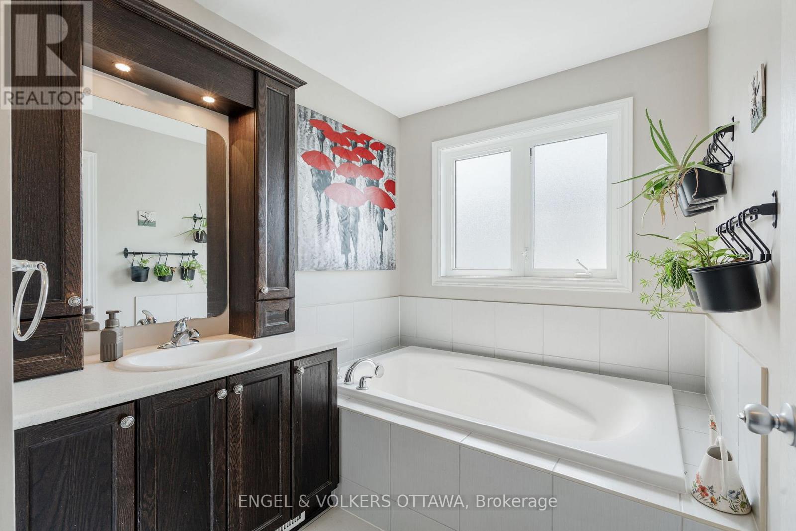 641 Willowmere Way