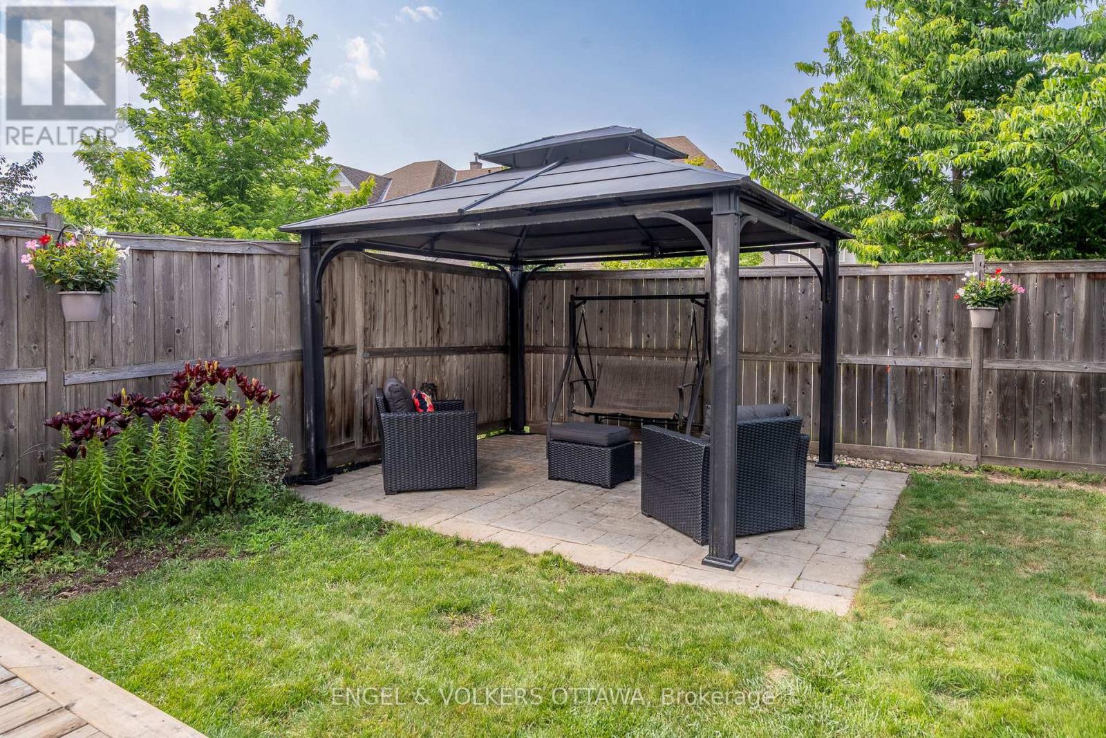 641 Willowmere Way