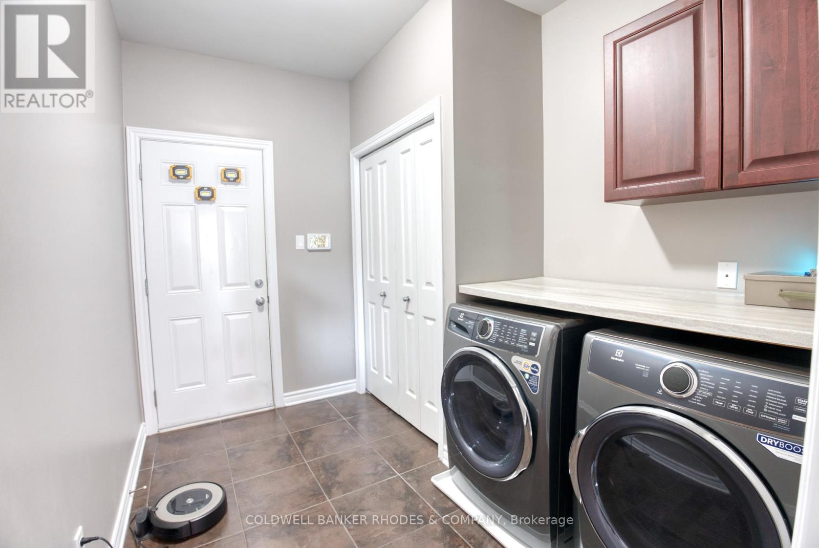 454 Creekview Way