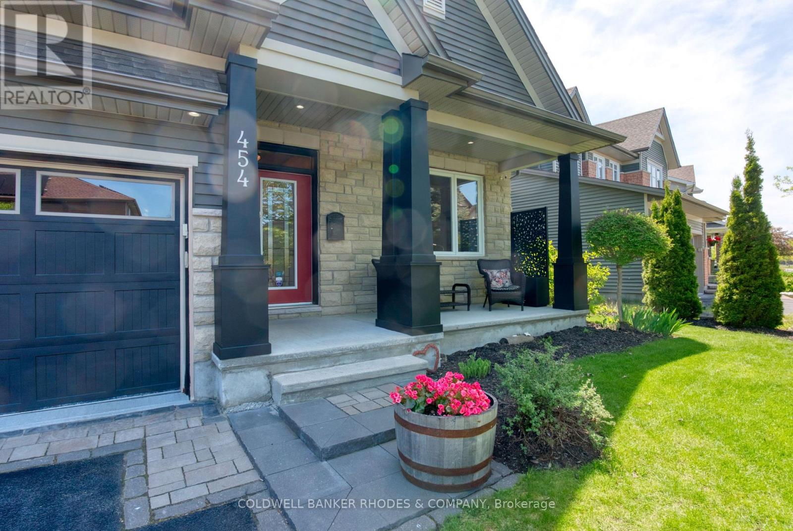 454 Creekview Way