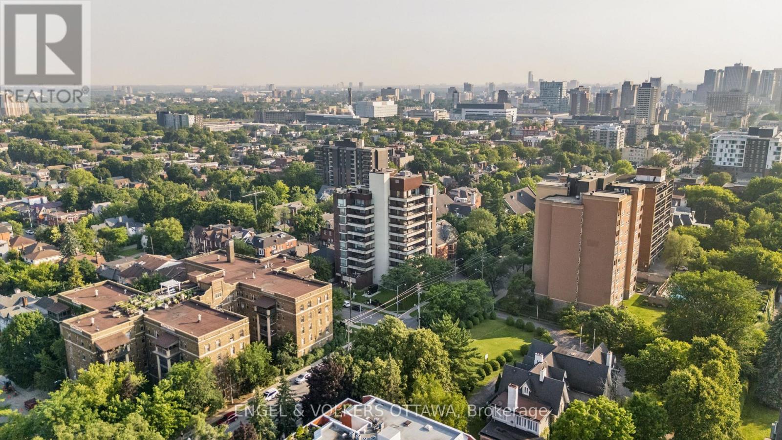 8a - 400 Laurier Avenue E