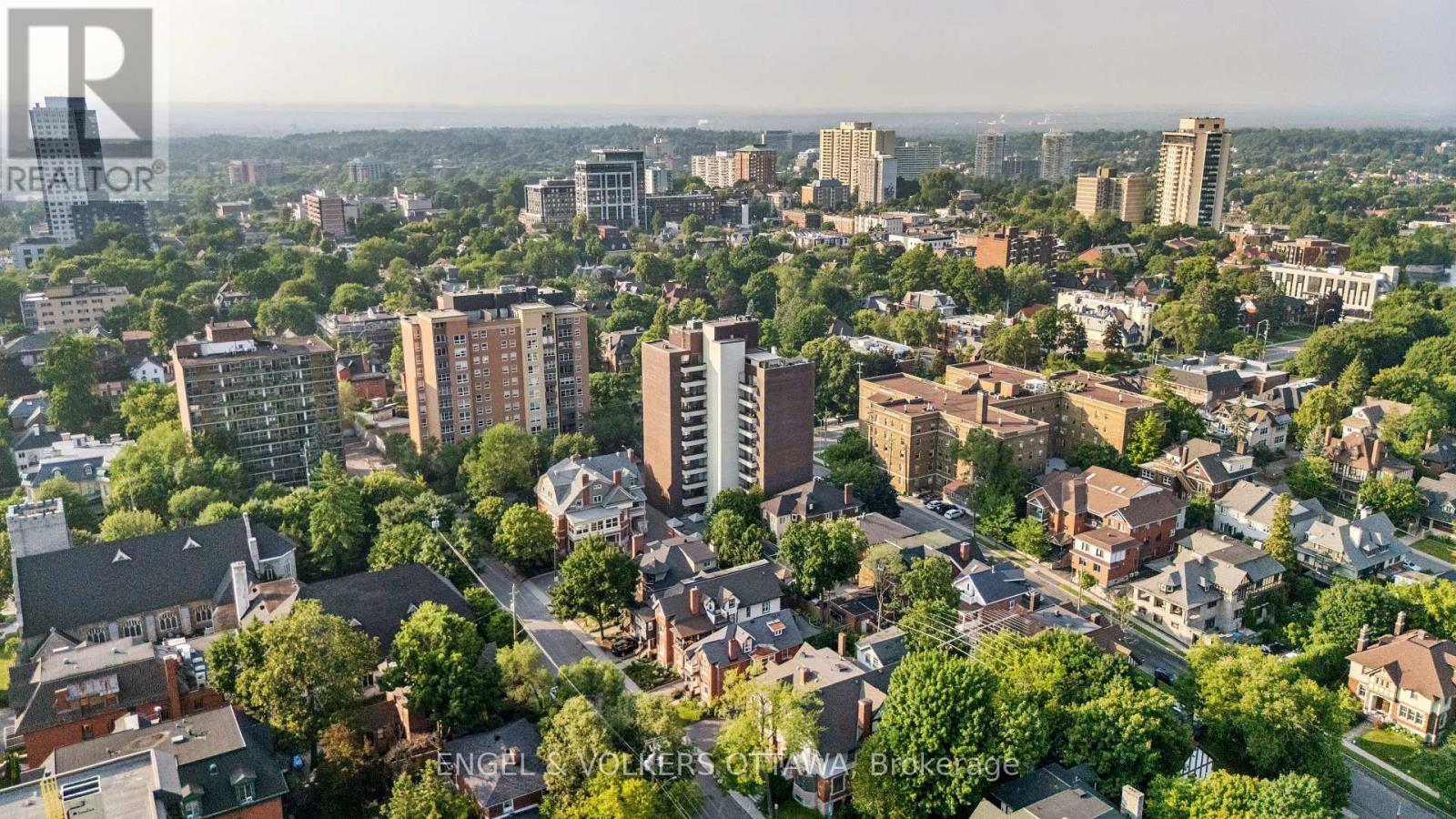 8a - 400 Laurier Avenue E