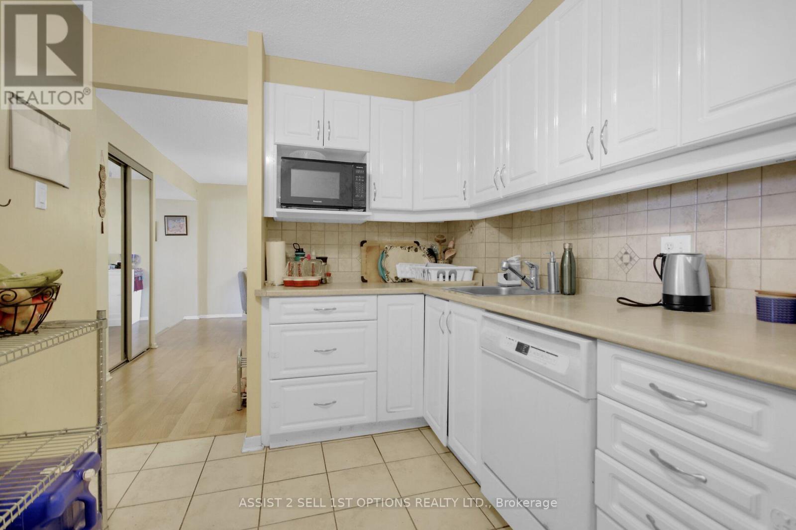 301 - 415 Greenview Avenue