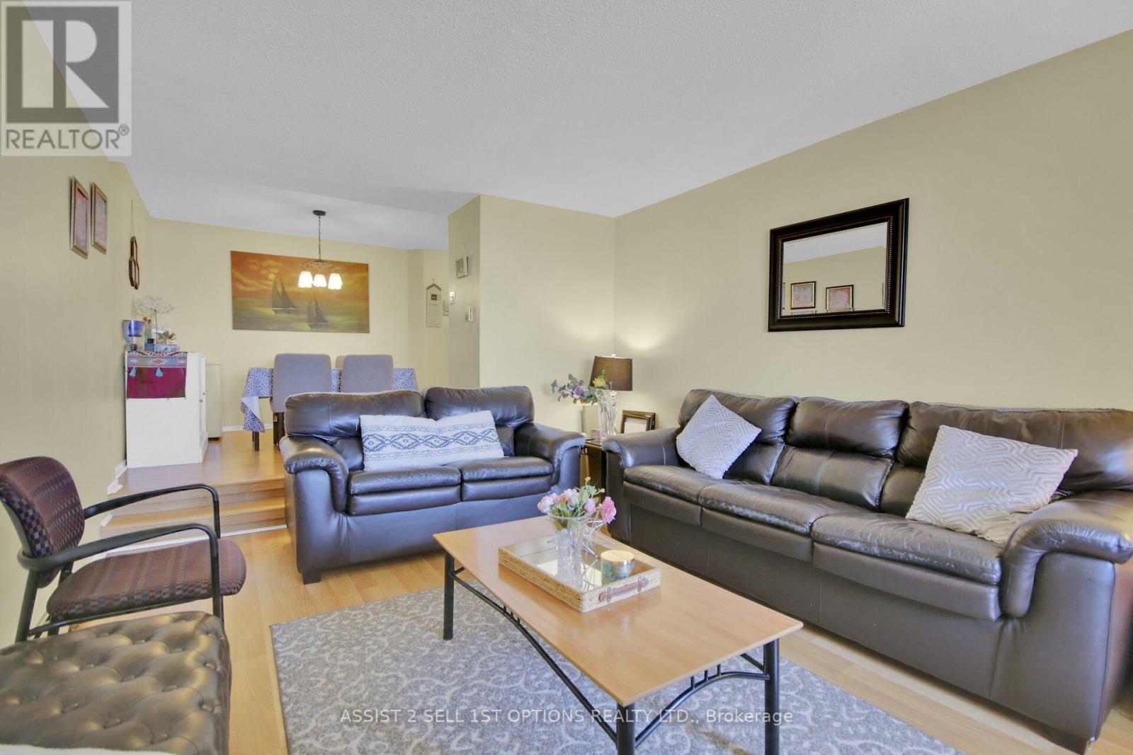 301 - 415 Greenview Avenue
