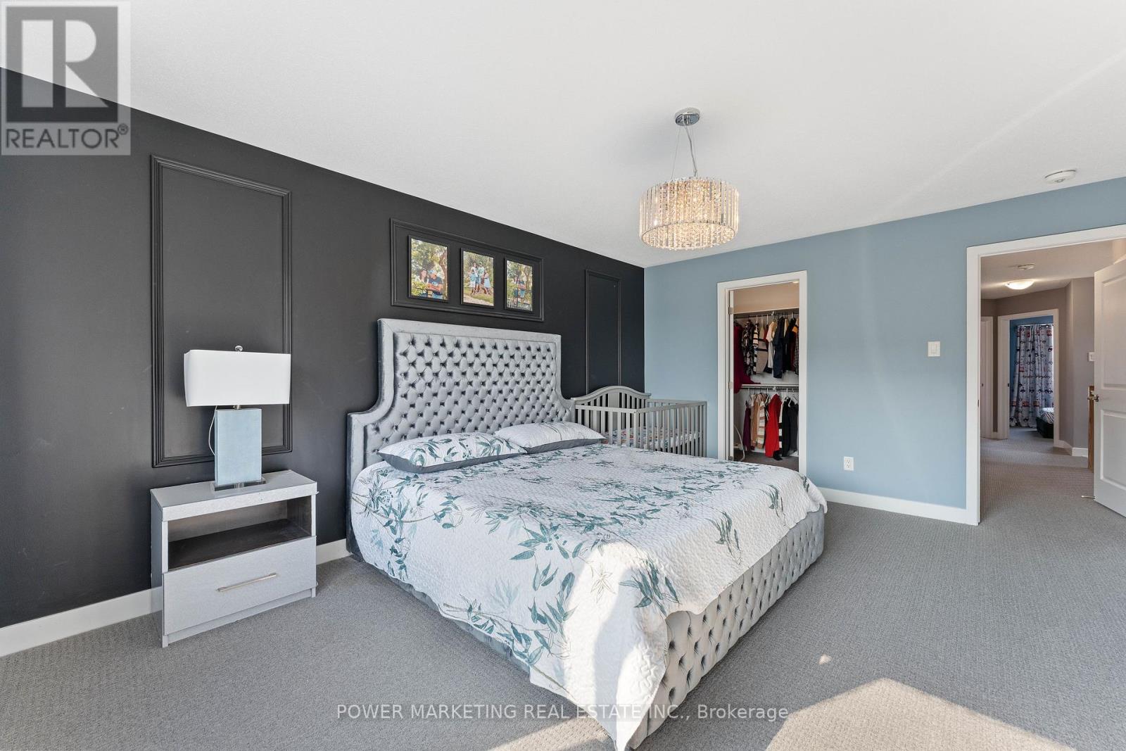 74 Finsbury Avenue
