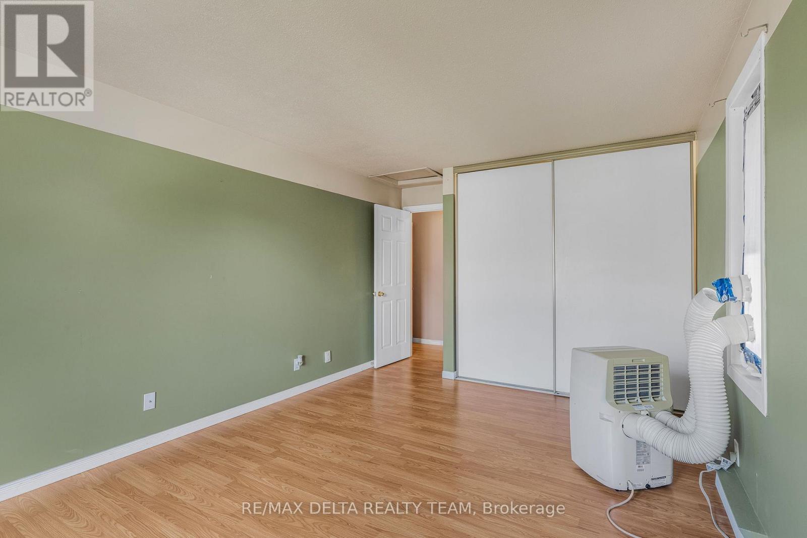 205 - 520 Canteval Terrace