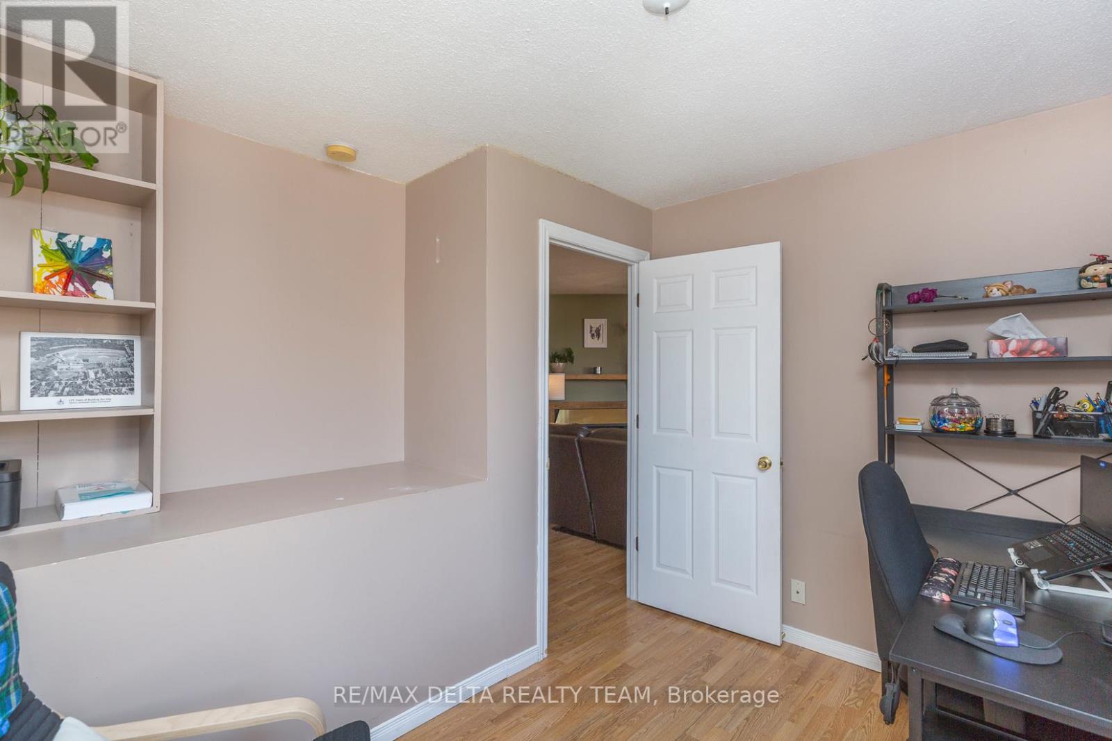 205 - 520 Canteval Terrace