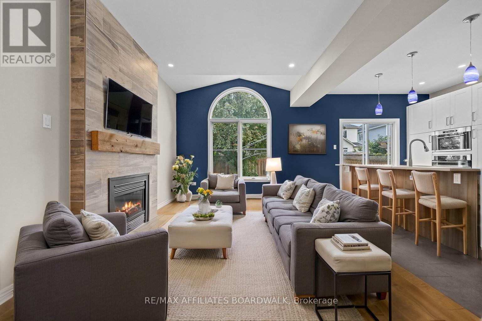 1056 Rocky Harbour Crescent