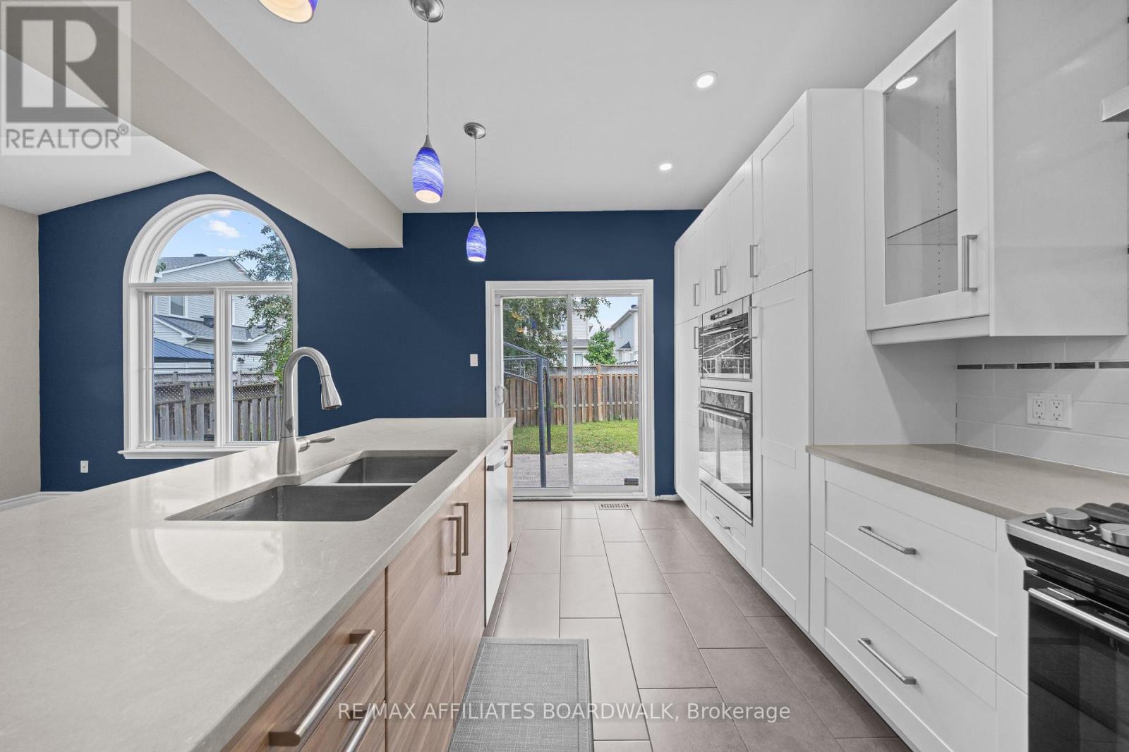 1056 Rocky Harbour Crescent