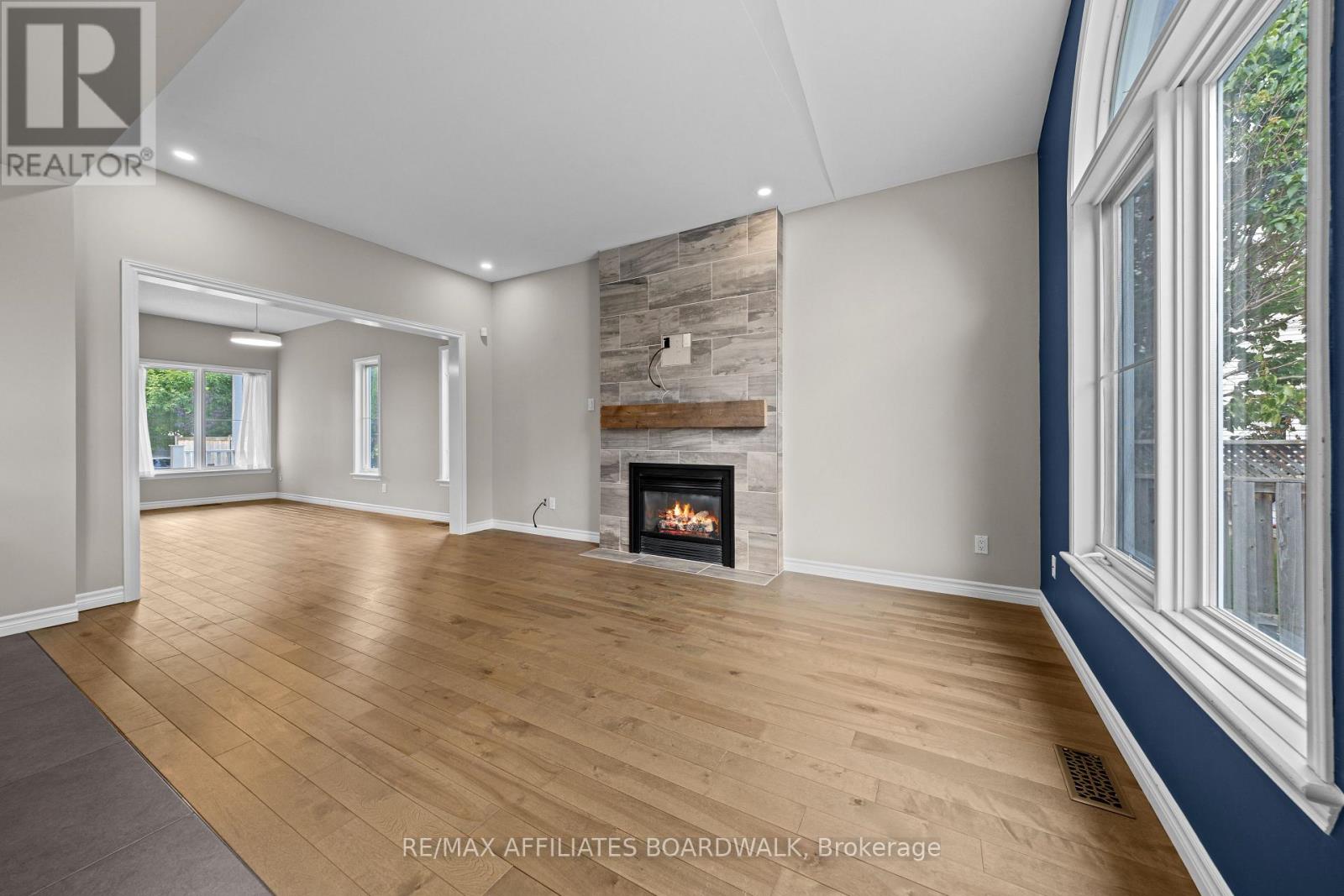 1056 Rocky Harbour Crescent
