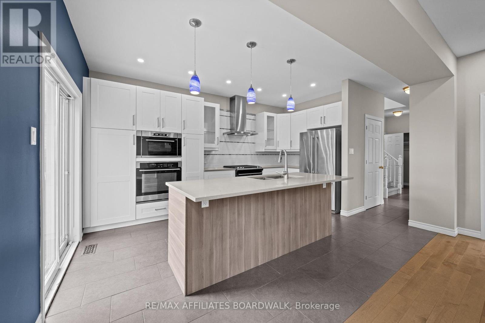 1056 Rocky Harbour Crescent