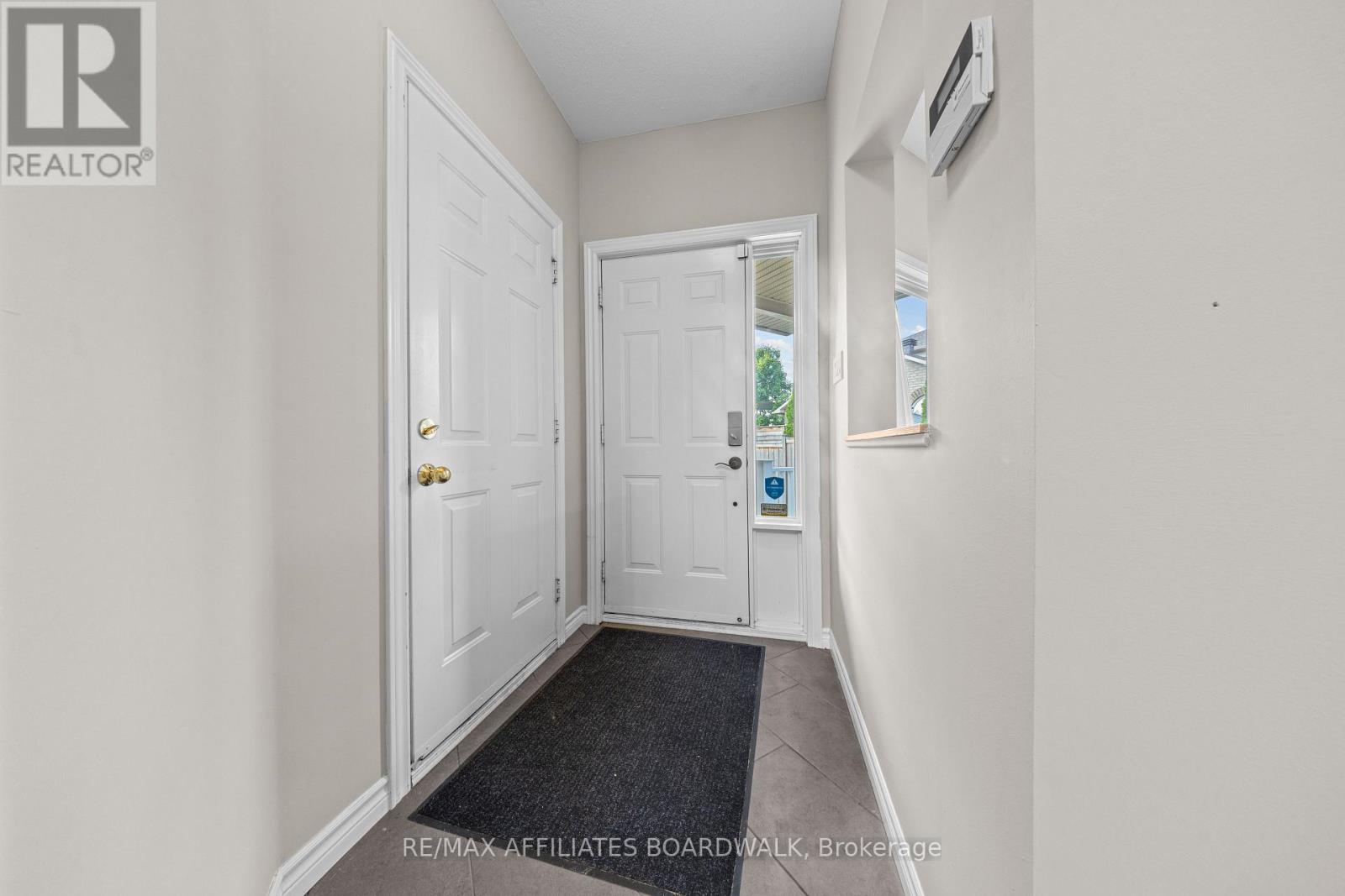 1056 Rocky Harbour Crescent