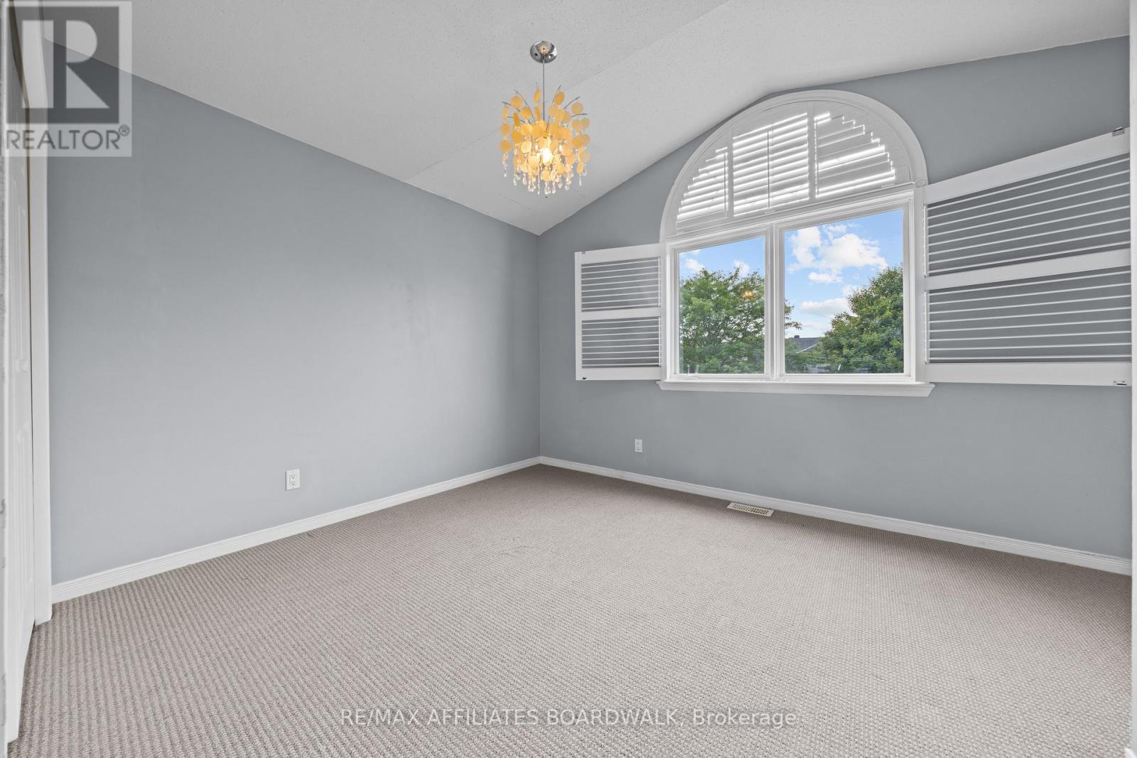 1056 Rocky Harbour Crescent