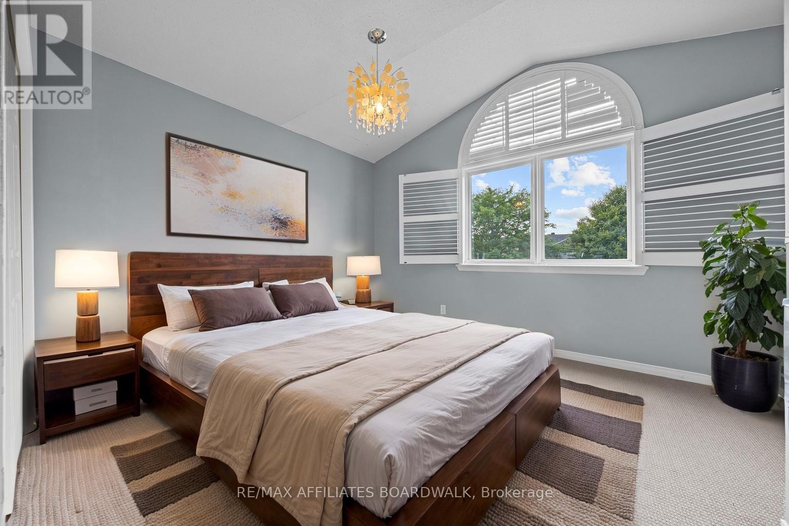 1056 Rocky Harbour Crescent