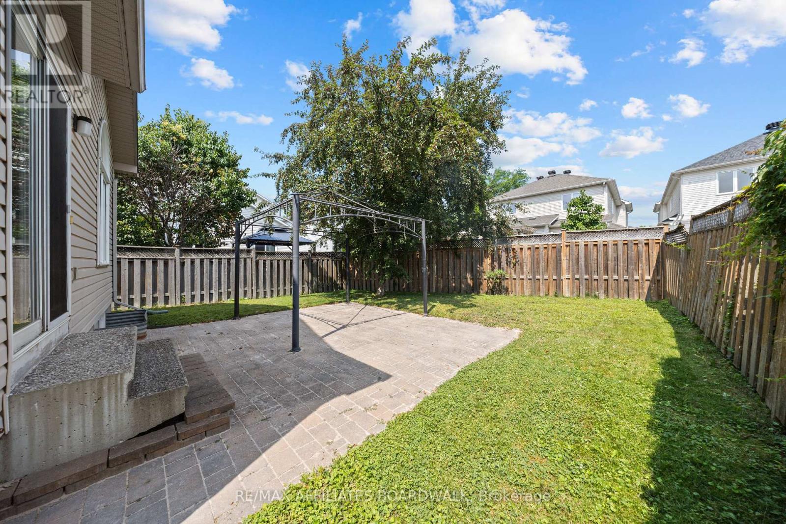 1056 Rocky Harbour Crescent