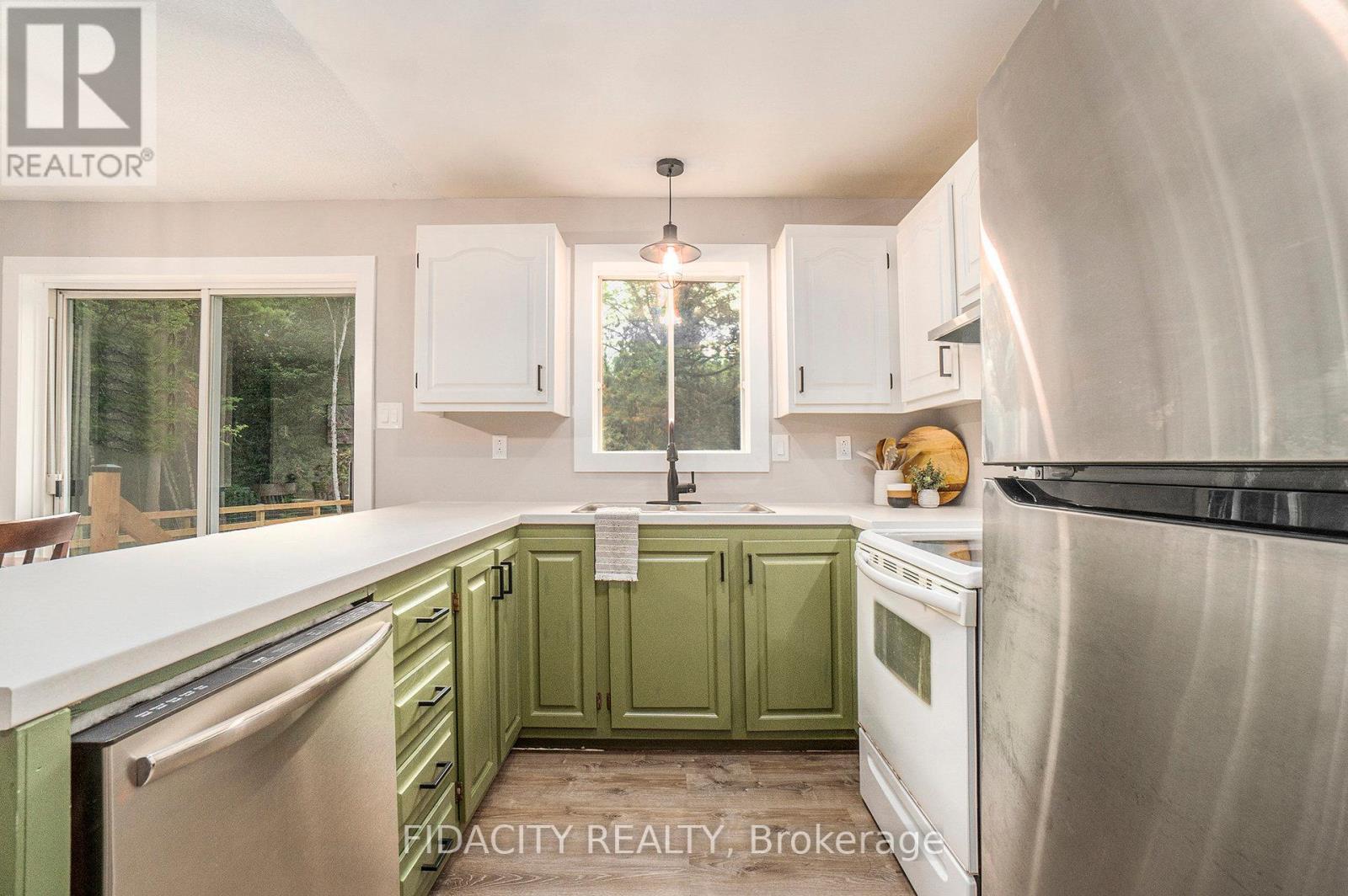2752 8th Concession North Pakenham Road