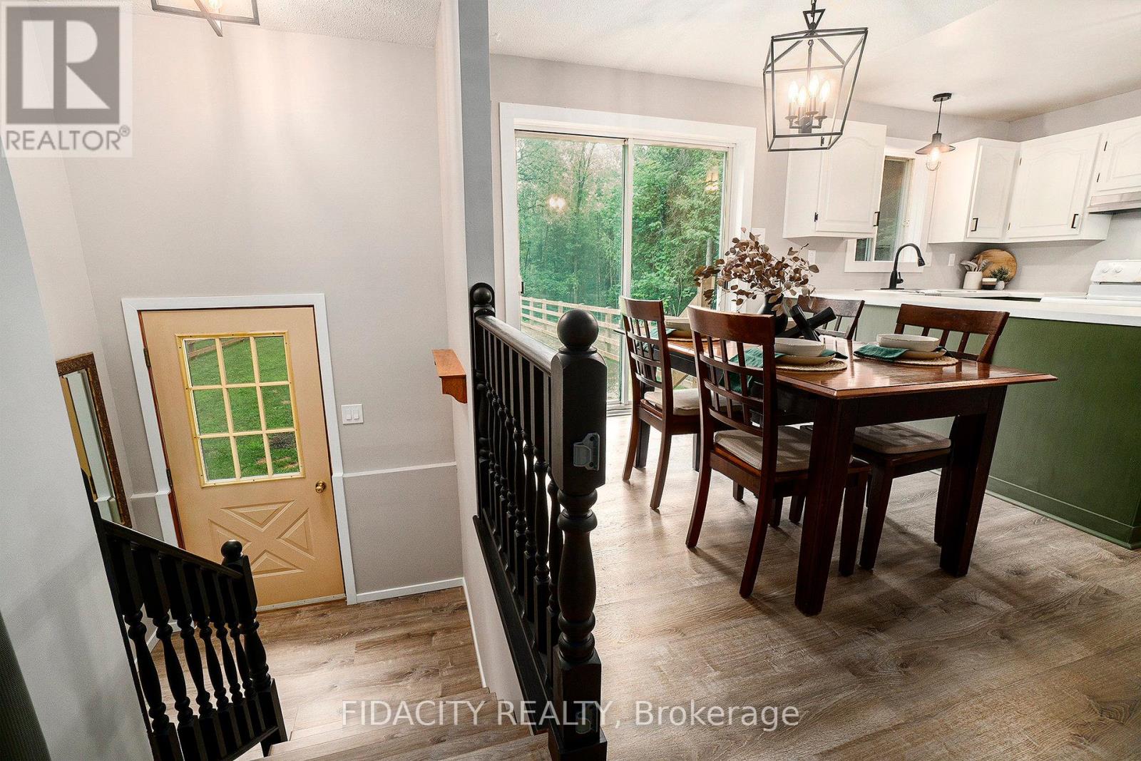 2752 8th Concession North Pakenham Road