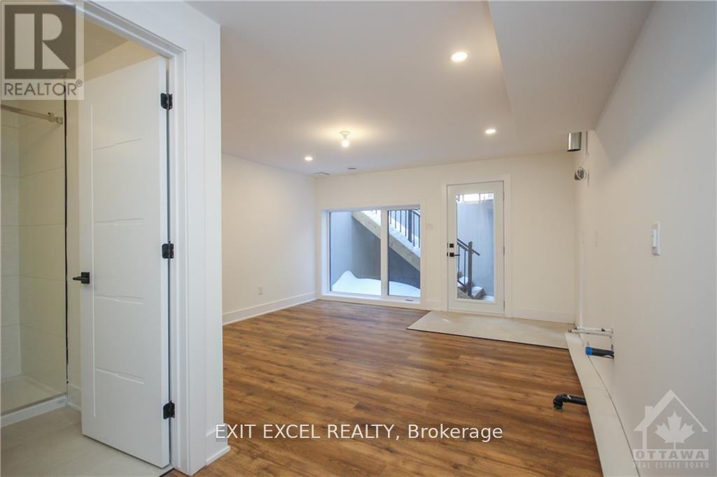 166 Ivy Crescent