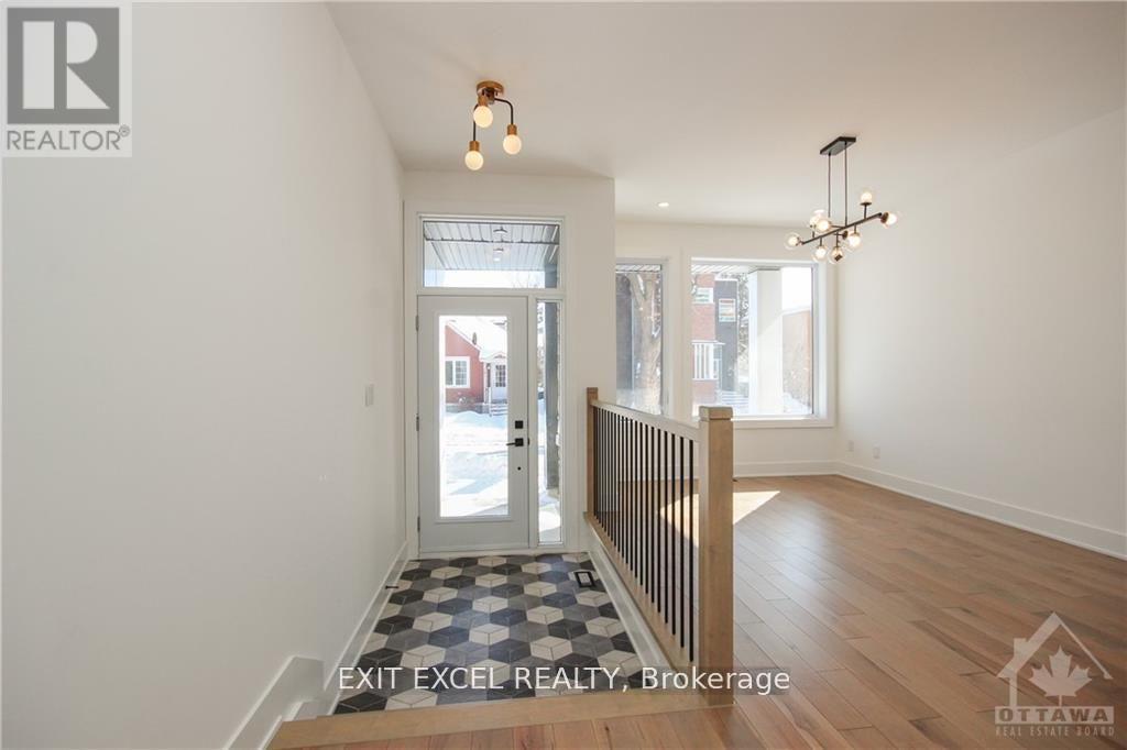 166 Ivy Crescent