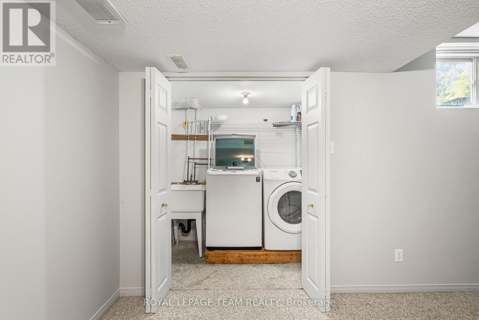 156 Claridge Drive