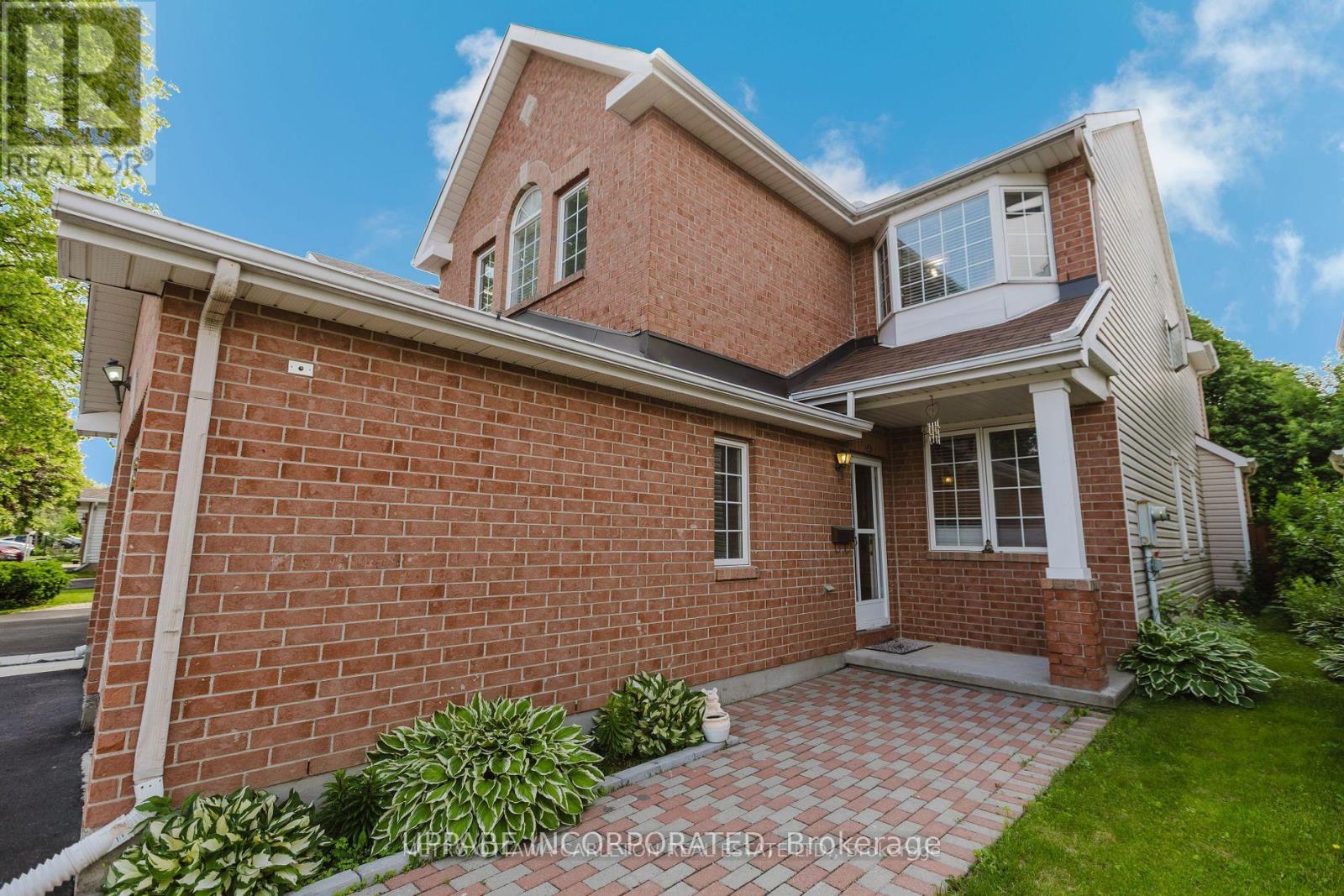 28 Armagh Way