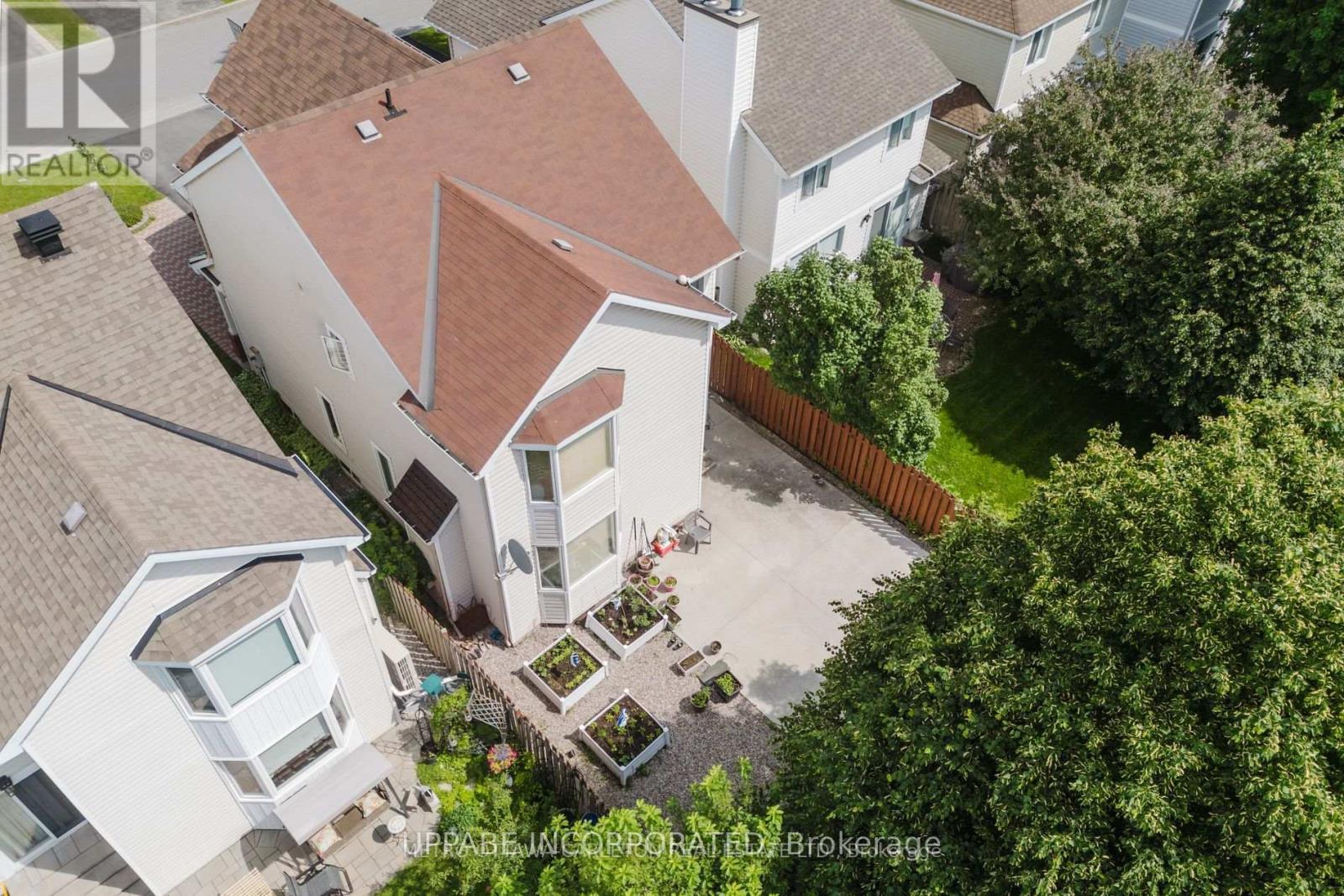 28 Armagh Way